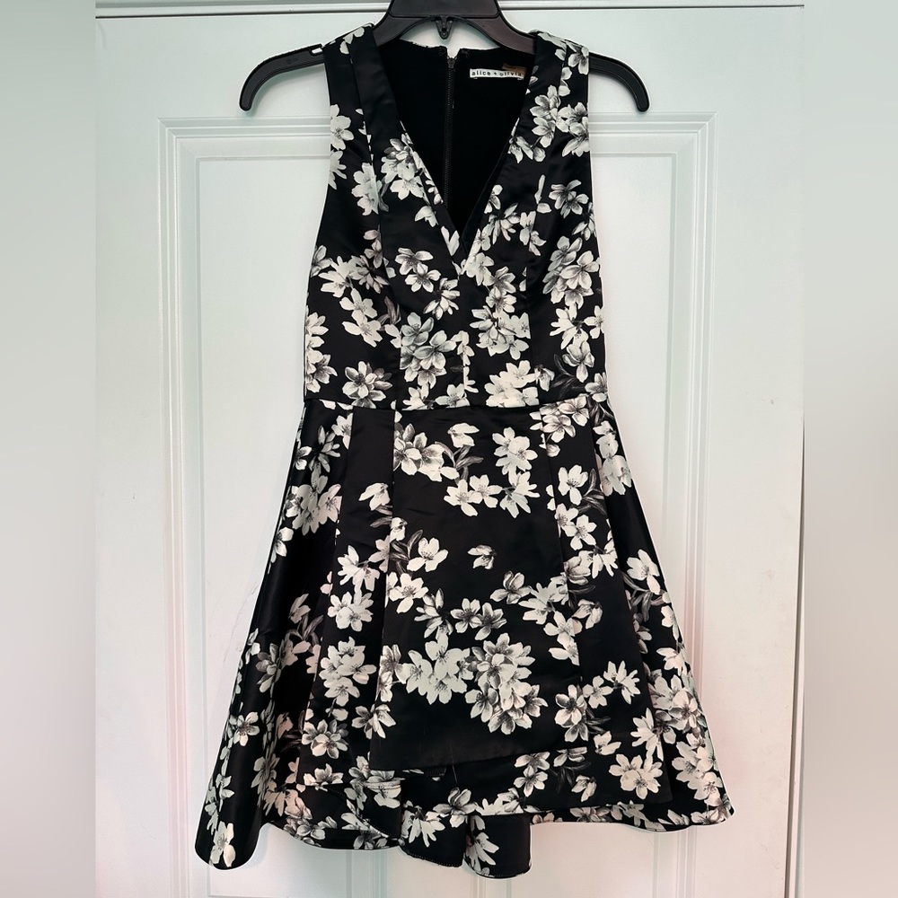 Alice + Olivia Floral A-line Dress size 4